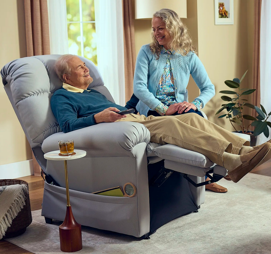 Zdravotné benefity polohovateľných relaxačných kresiel